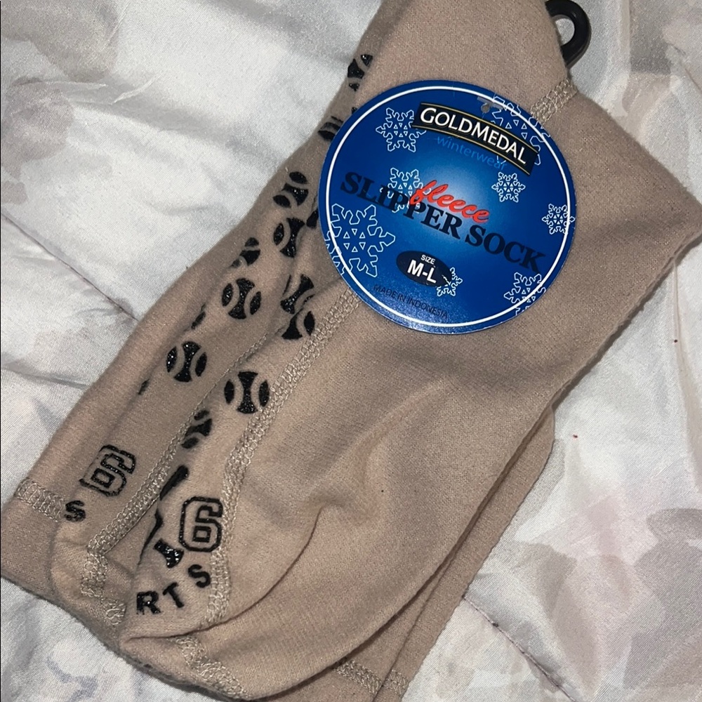 NWT Tan & Brown Fleece Slipper Socks